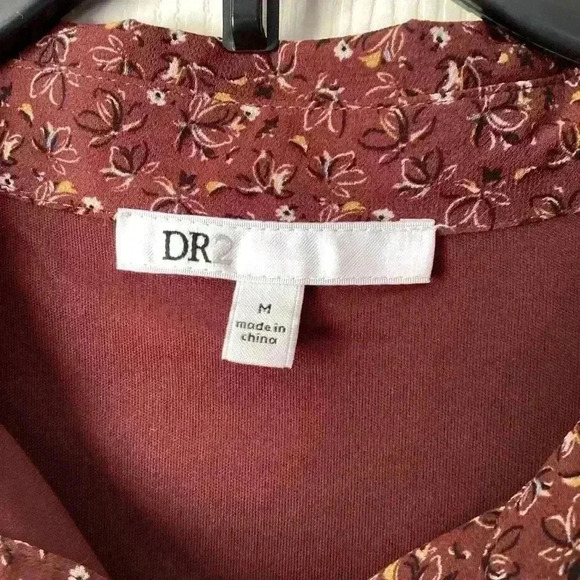 DR2 Collared Long Sleeve Floral  Tiered maxi Shirt Dress Red Wine Sz Medium - Picture 6 of 10